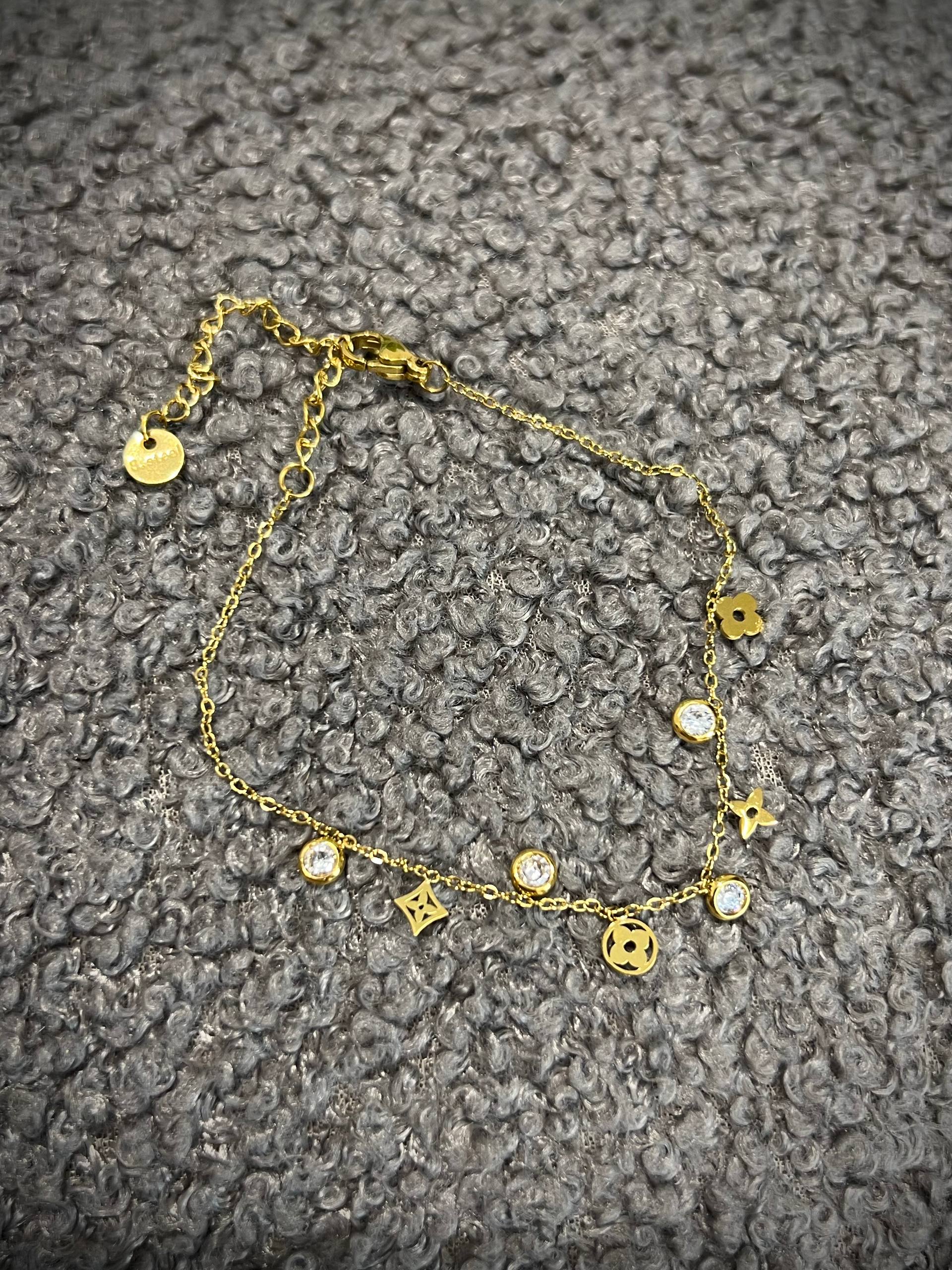 5958453708389992221